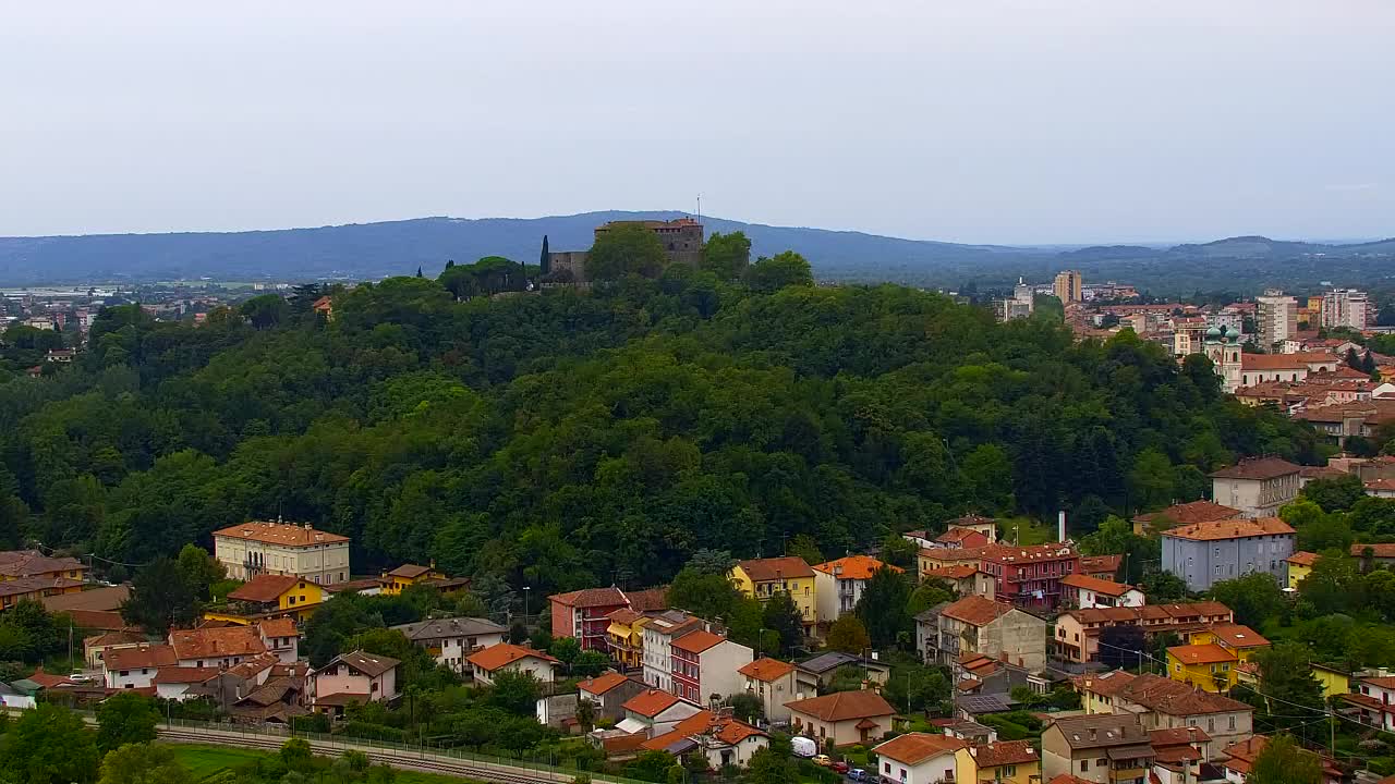 Nova Gorica i Gorica: Prekrasan Pogled iz Franjevačkog Samostana Kostanjevica