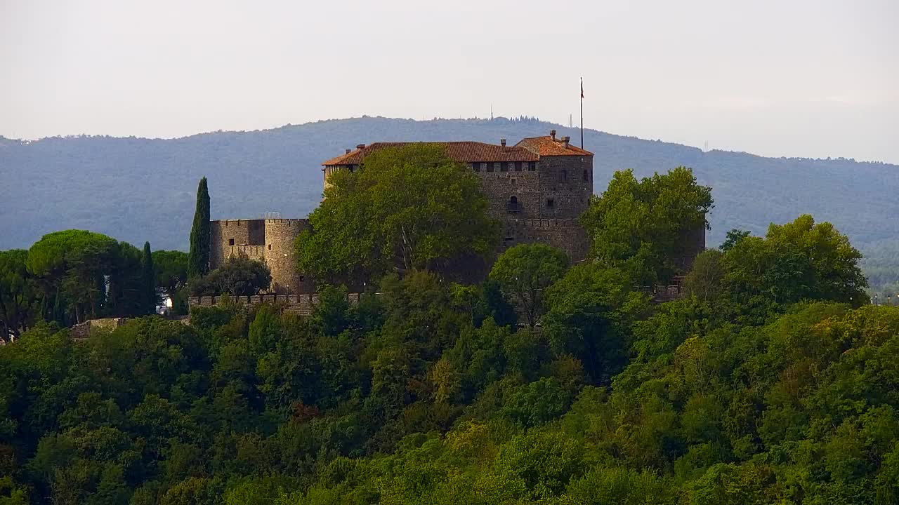 Nova Gorica und Görz: Atemberaubende Aussicht vom Franziskanerkloster Kostanjevica