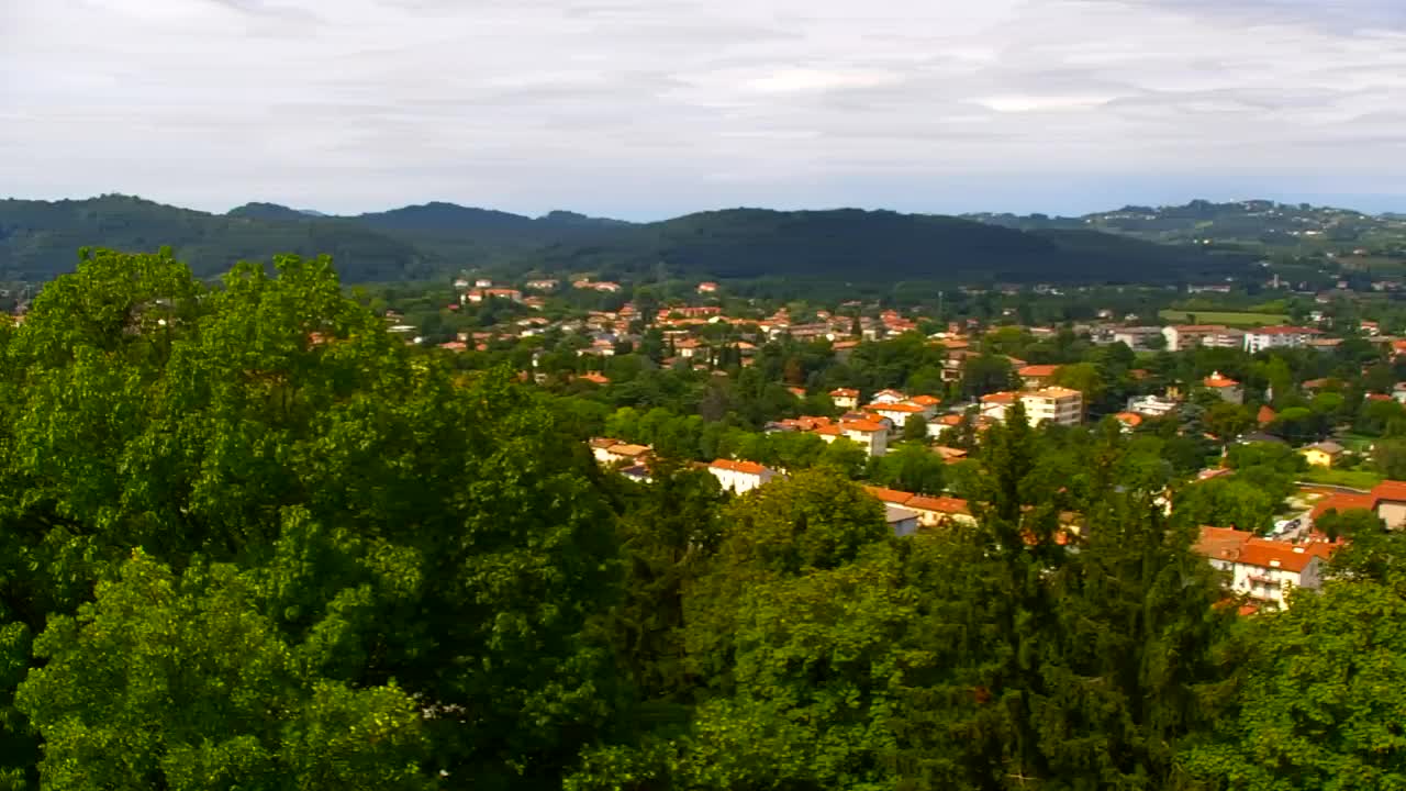 Nova Gorica y Gorizia: Impresionantes Vistas desde el Monasterio Franciscano de Kostanjevica