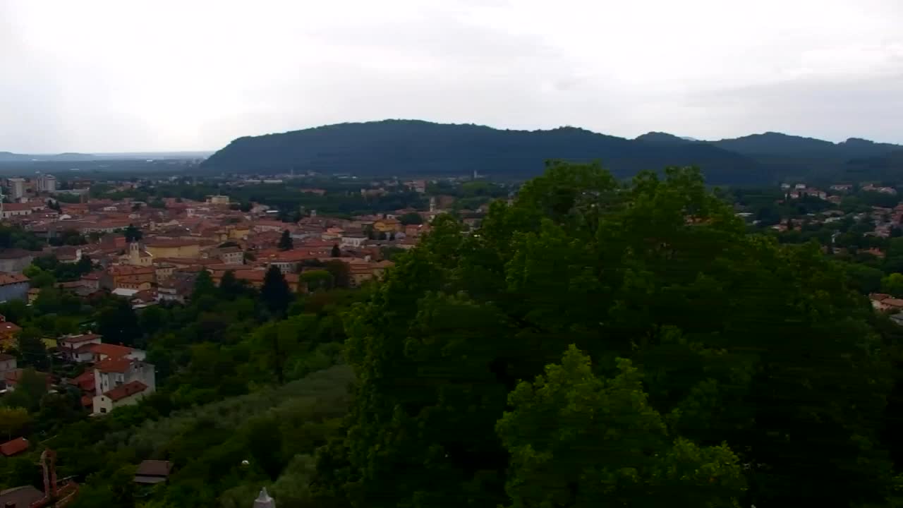 Nova Gorica y Gorizia: Impresionantes Vistas desde el Monasterio Franciscano de Kostanjevica
