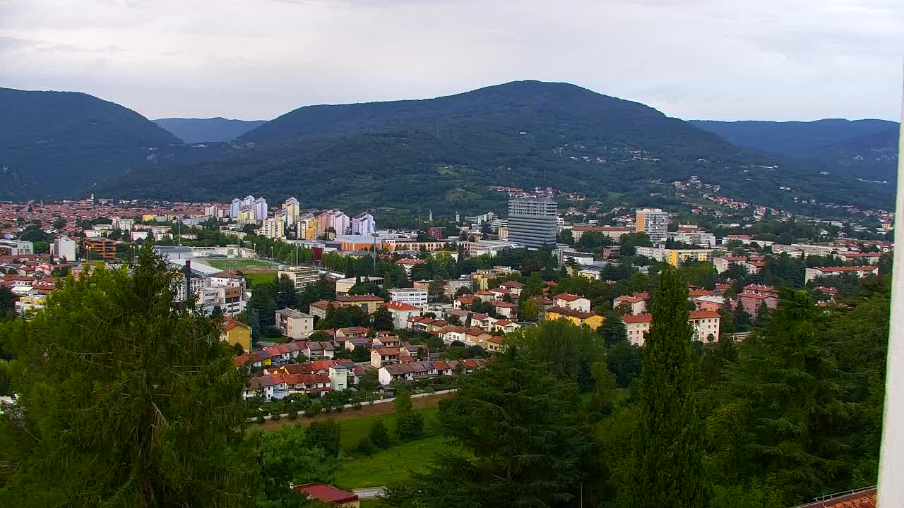 Nova Gorica y Gorizia: Impresionantes Vistas desde el Monasterio Franciscano de Kostanjevica