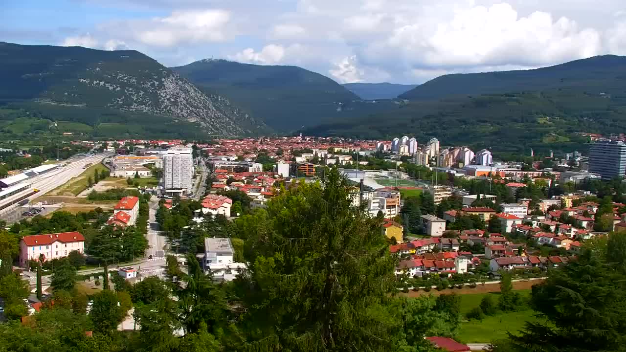 Nova Gorica y Gorizia: Impresionantes Vistas desde el Monasterio Franciscano de Kostanjevica