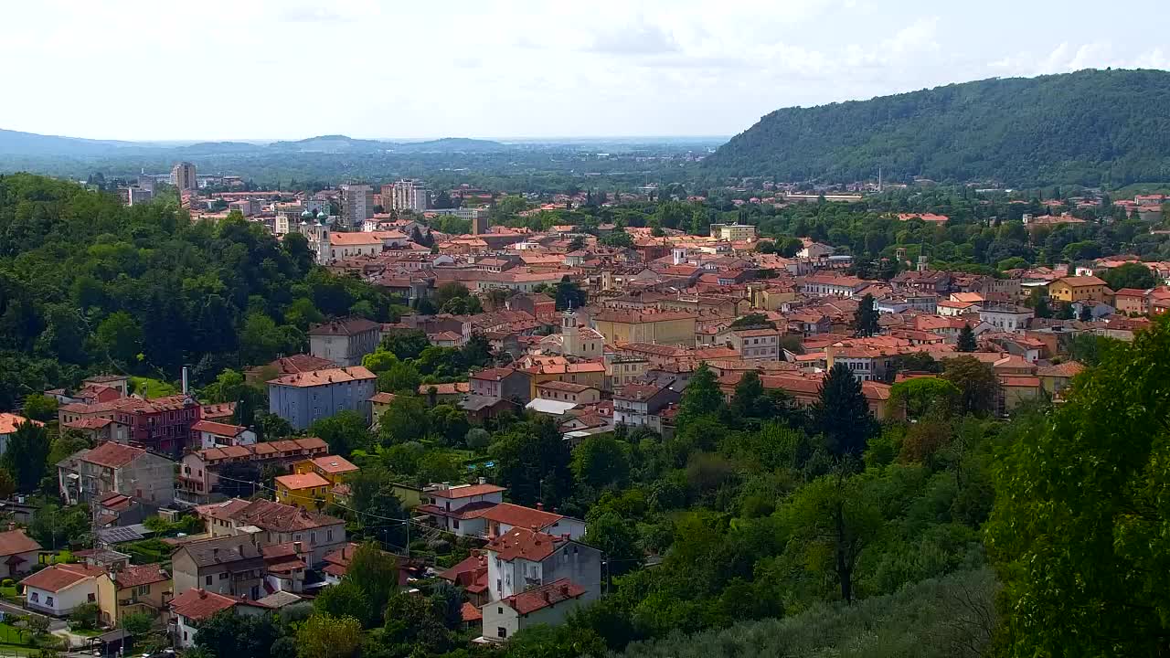 Nova Gorica y Gorizia: Impresionantes Vistas desde el Monasterio Franciscano de Kostanjevica