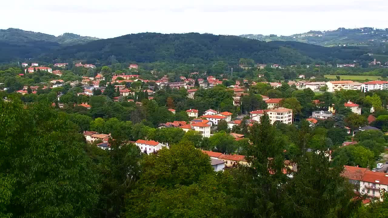 Nova Gorica y Gorizia: Impresionantes Vistas desde el Monasterio Franciscano de Kostanjevica