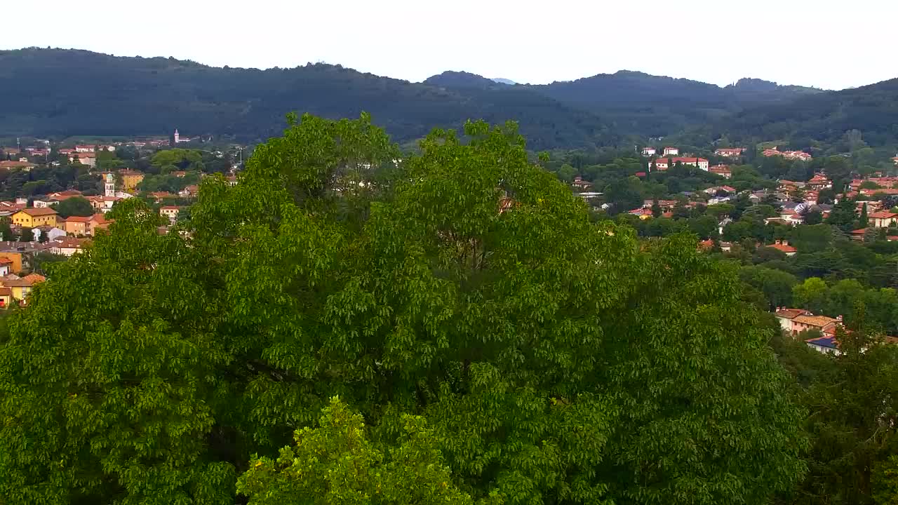 Nova Gorica e Gorizia: Panorama Mozzafiato dal Convento Francescano di Castagnevizza
