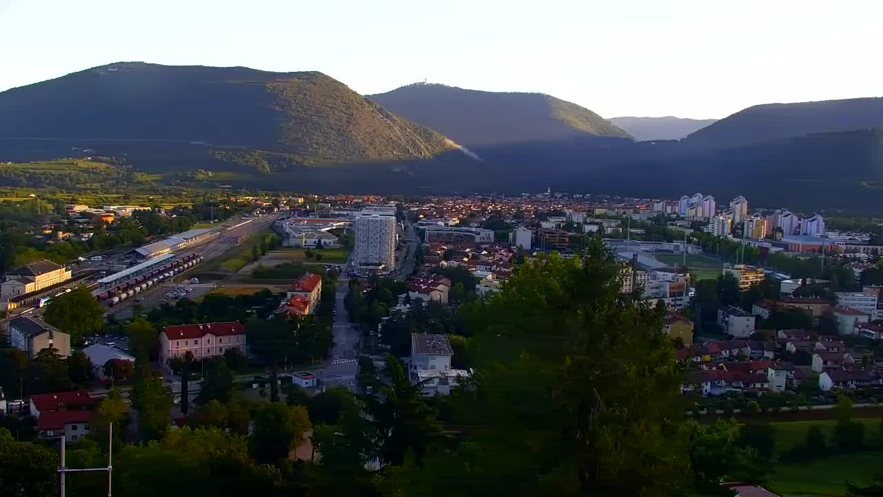 Nova Gorica e Gorizia: Panorama Mozzafiato dal Convento Francescano di Castagnevizza