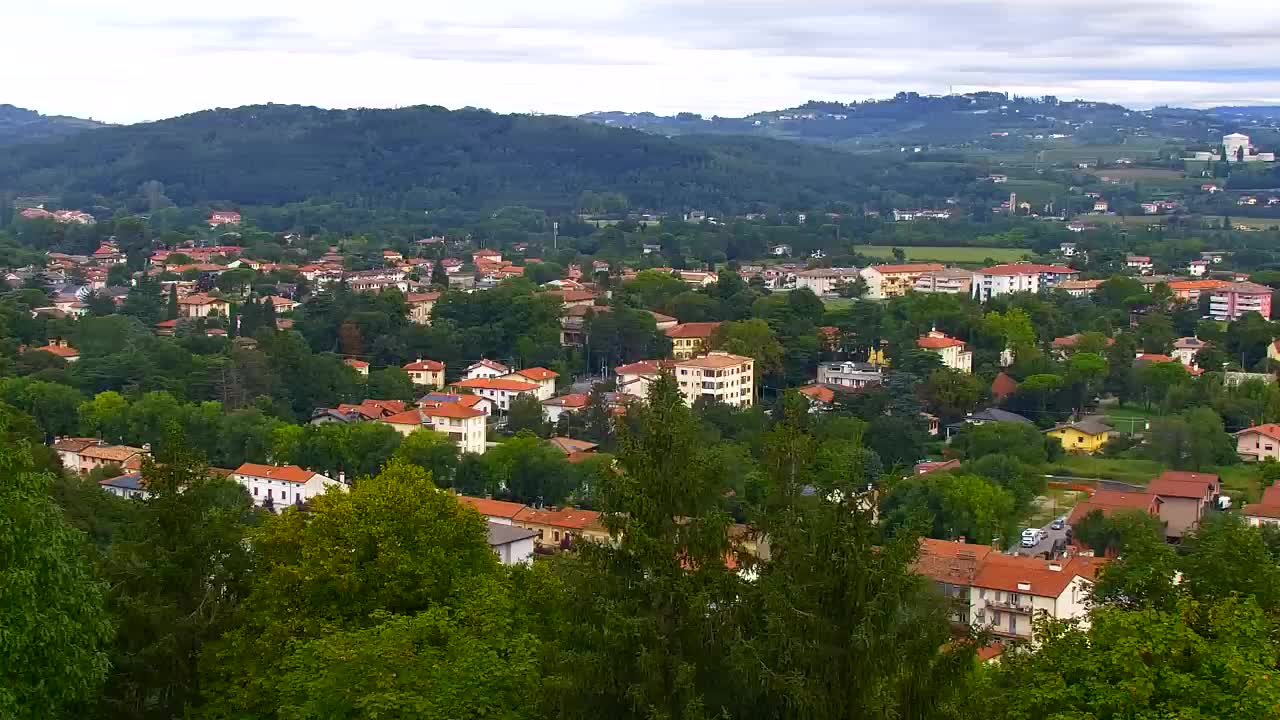 Nova Gorica i Gorica: Prekrasan Pogled iz Franjevačkog Samostana Kostanjevica