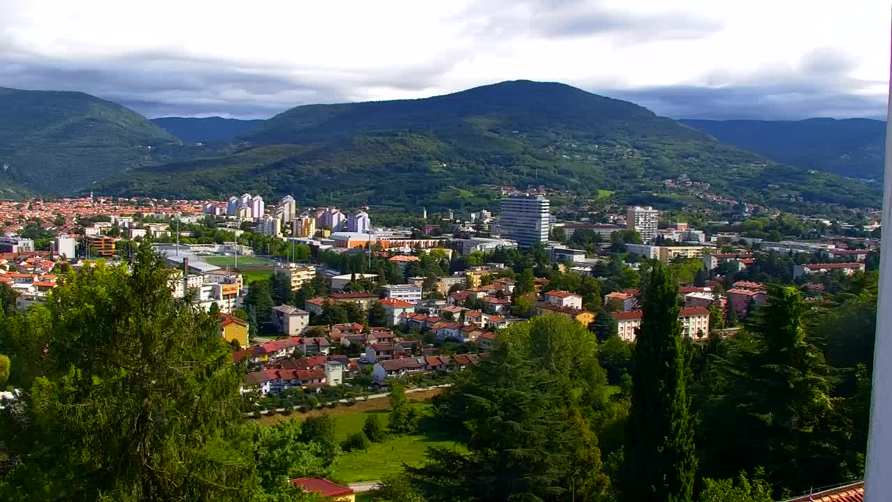 Nova Gorica y Gorizia: Impresionantes Vistas desde el Monasterio Franciscano de Kostanjevica