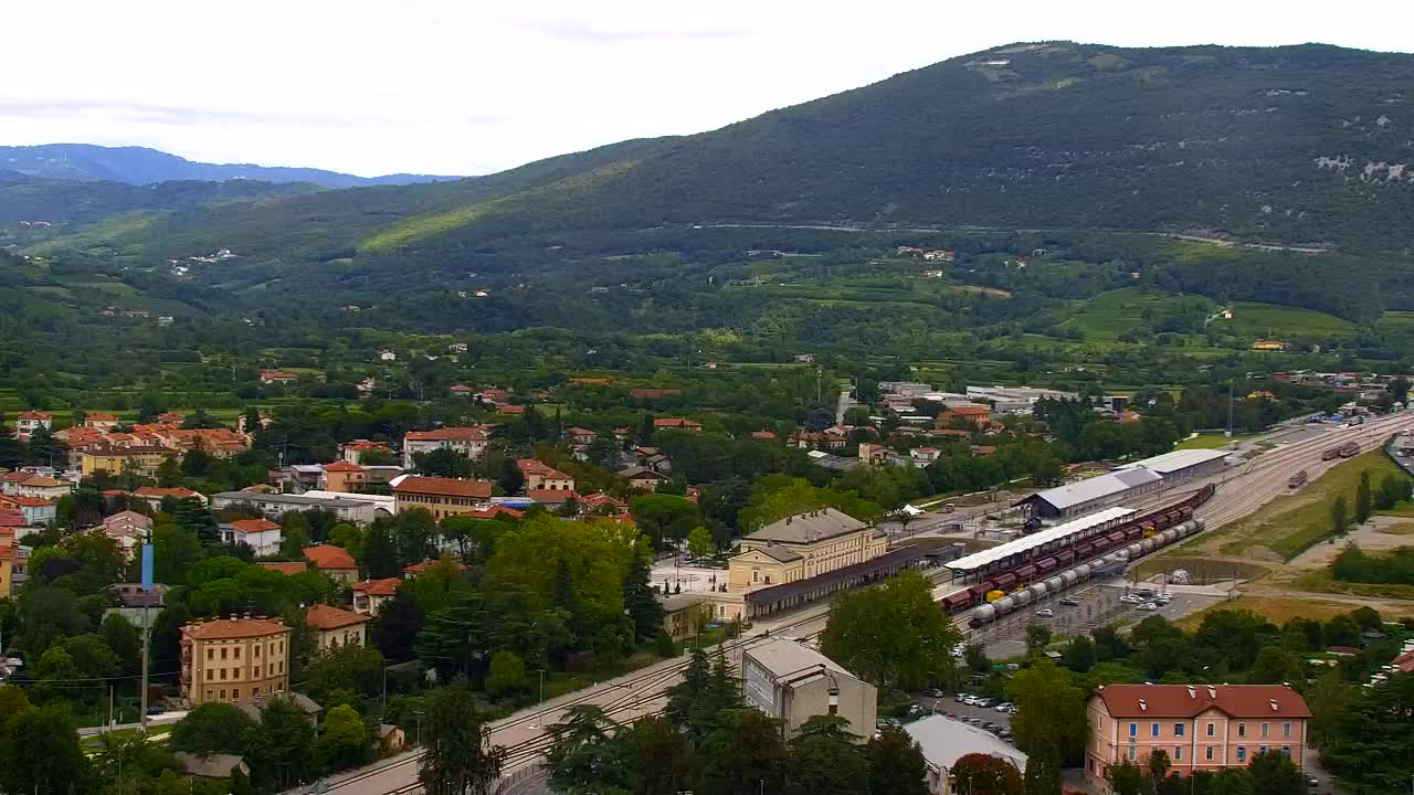 Nova Gorica e Gorizia: Panorama Mozzafiato dal Convento Francescano di Castagnevizza