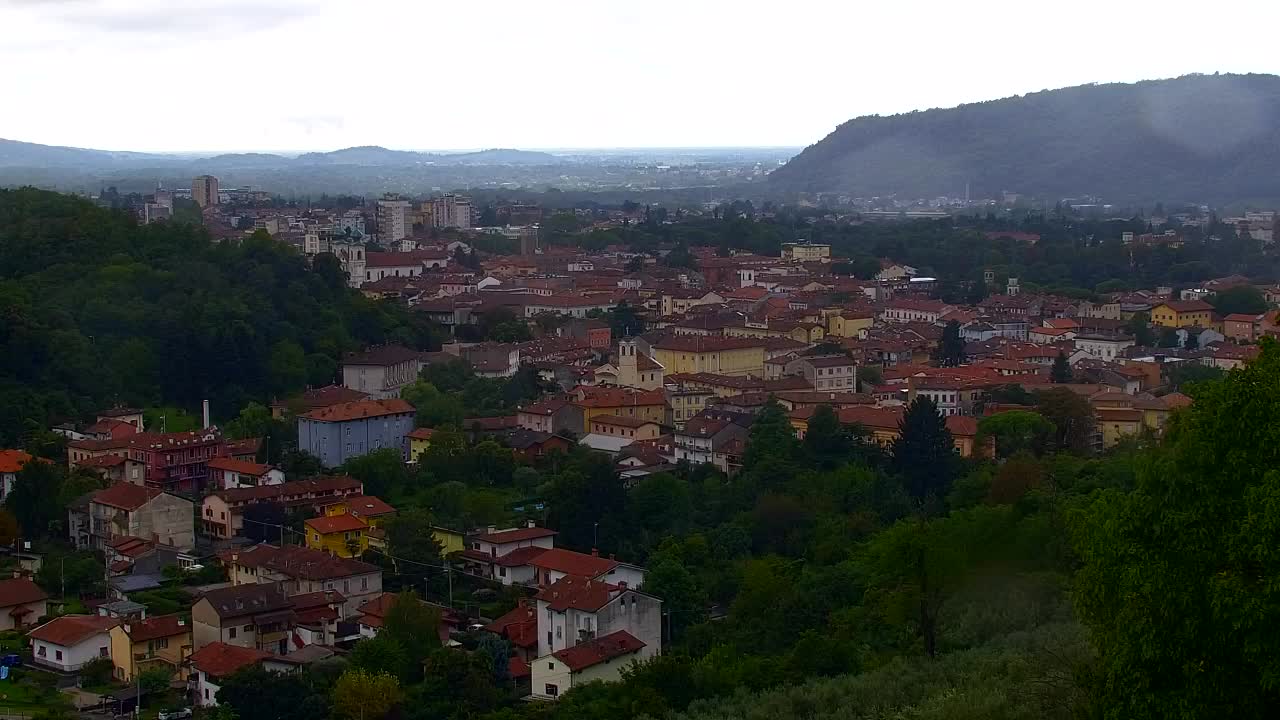 Nova Gorica e Gorizia: Panorama Mozzafiato dal Convento Francescano di Castagnevizza