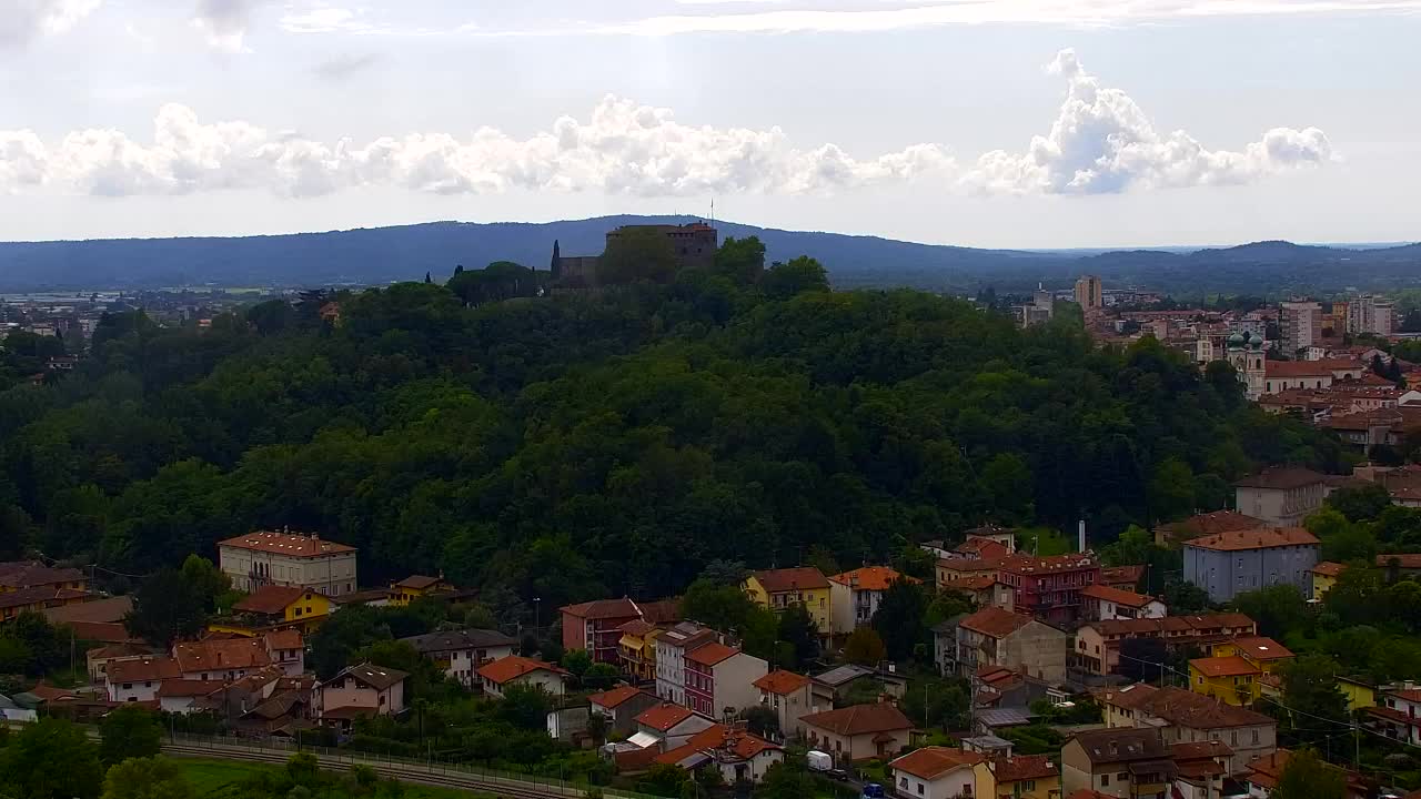 Nova Gorica e Gorizia: Panorama Mozzafiato dal Convento Francescano di Castagnevizza