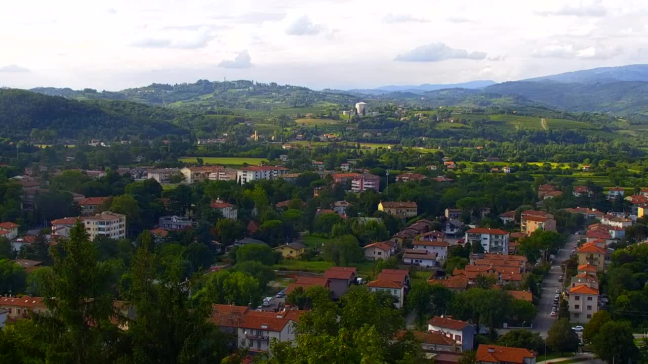 Nova Gorica y Gorizia: Impresionantes Vistas desde el Monasterio Franciscano de Kostanjevica