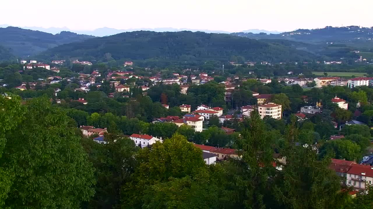 Nova Gorica i Gorica: Prekrasan Pogled iz Franjevačkog Samostana Kostanjevica