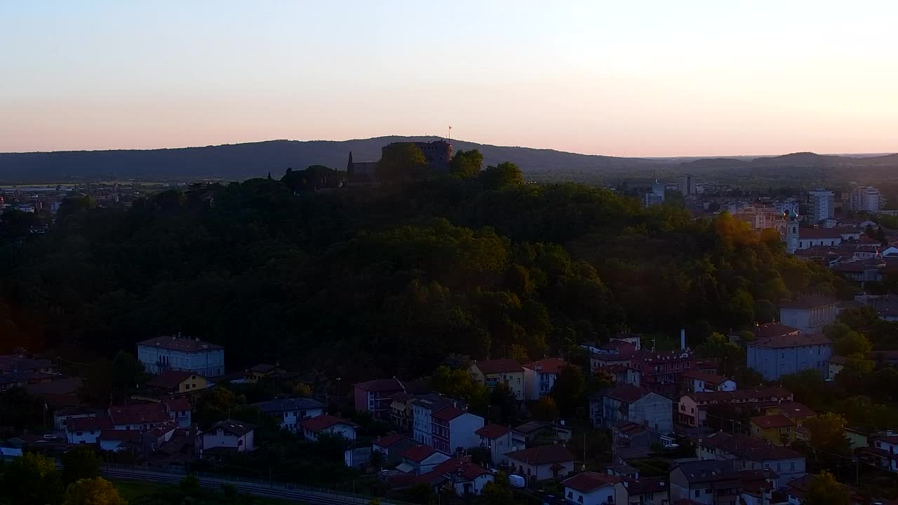 Nova Gorica y Gorizia: Impresionantes Vistas desde el Monasterio Franciscano de Kostanjevica