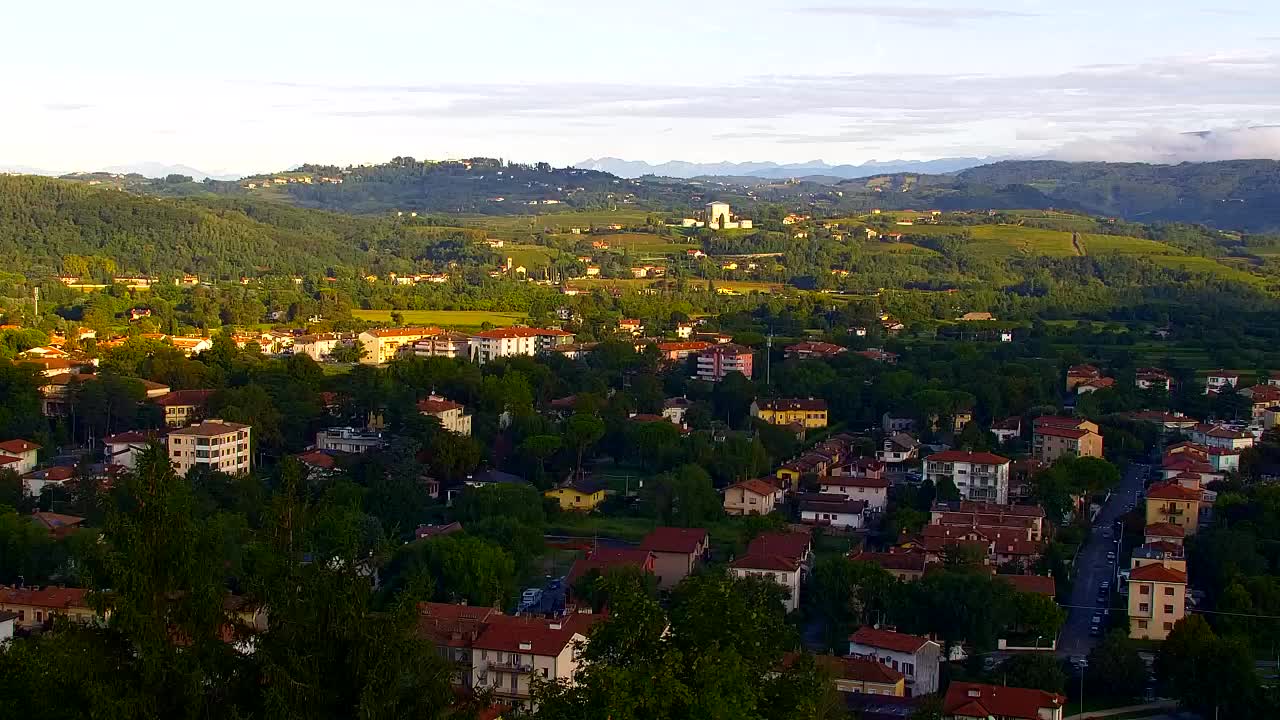 Nova Gorica y Gorizia: Impresionantes Vistas desde el Monasterio Franciscano de Kostanjevica