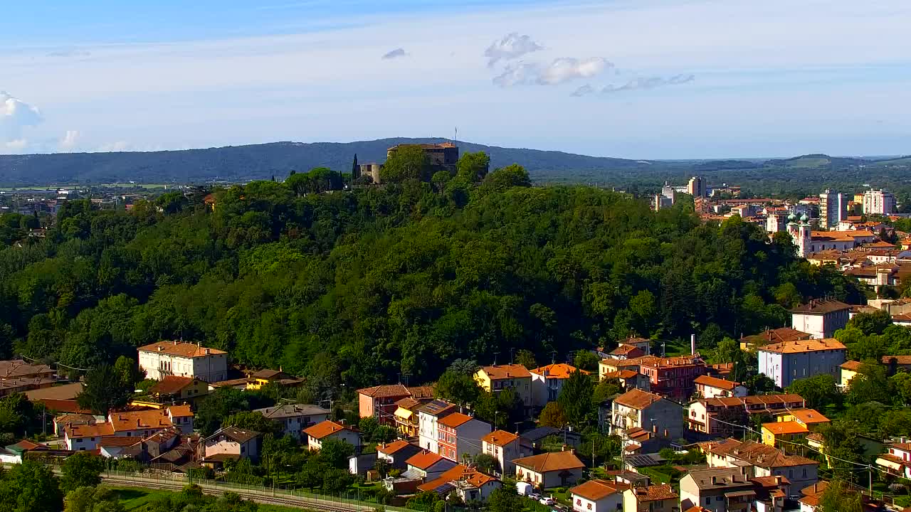 Nova Gorica e Gorizia: Panorama Mozzafiato dal Convento Francescano di Castagnevizza