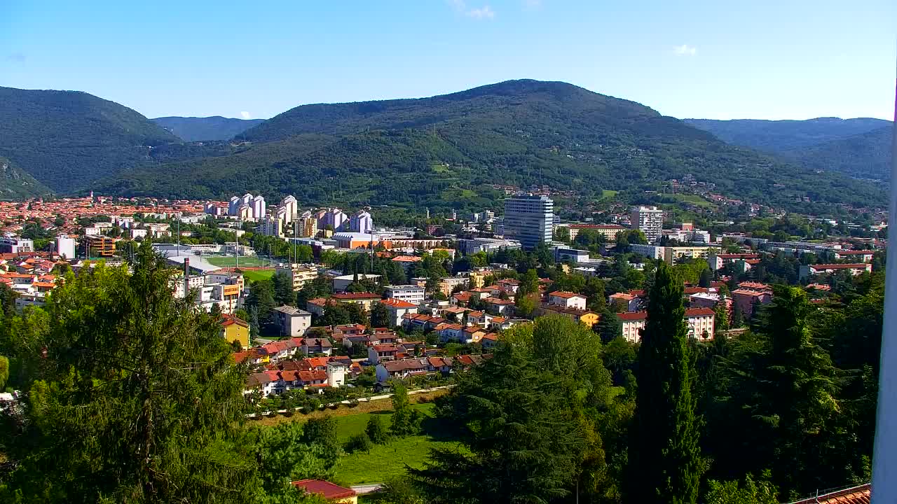 Nova Gorica e Gorizia: Panorama Mozzafiato dal Convento Francescano di Castagnevizza