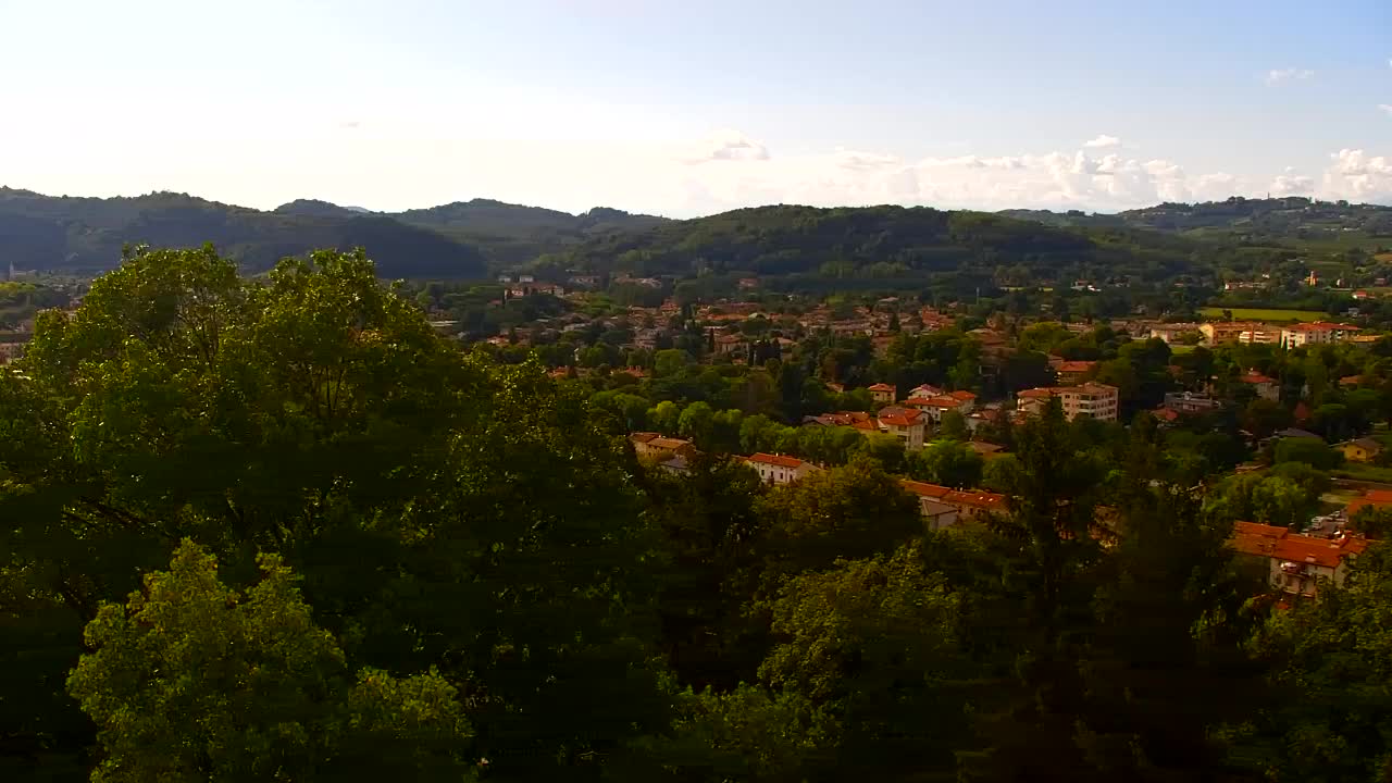 Nova Gorica e Gorizia: Panorama Mozzafiato dal Convento Francescano di Castagnevizza