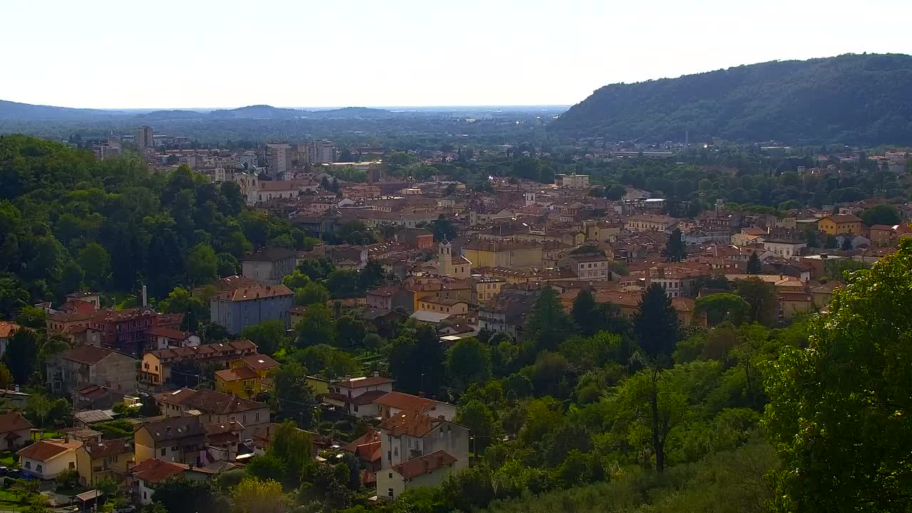 Nova Gorica e Gorizia: Panorama Mozzafiato dal Convento Francescano di Castagnevizza