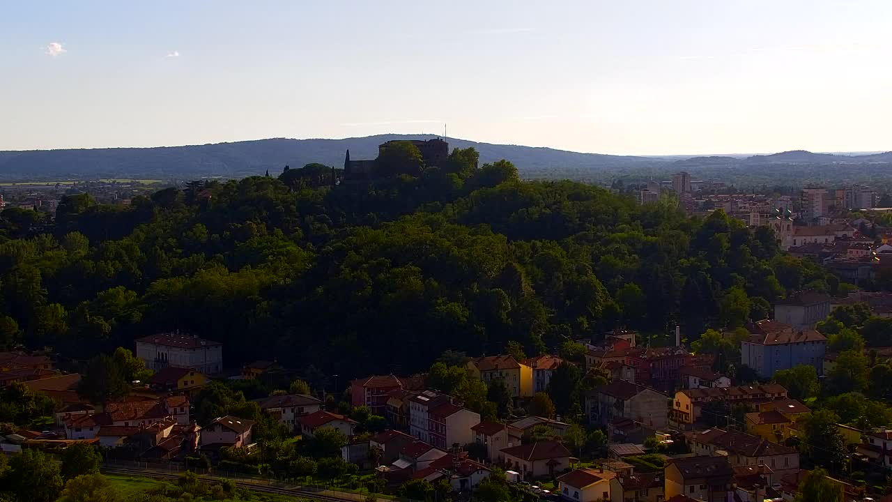 Nova Gorica e Gorizia: Panorama Mozzafiato dal Convento Francescano di Castagnevizza