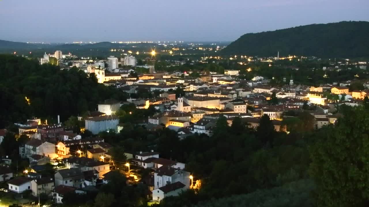 Nova Gorica und Görz: Atemberaubende Aussicht vom Franziskanerkloster Kostanjevica