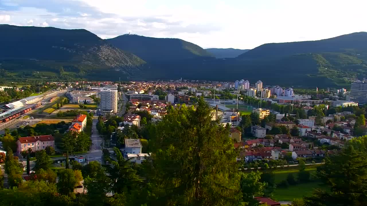 Nova Gorica in Gorica: Čudovit Razgled iz Frančiškanskega Samostana Kostanjevica