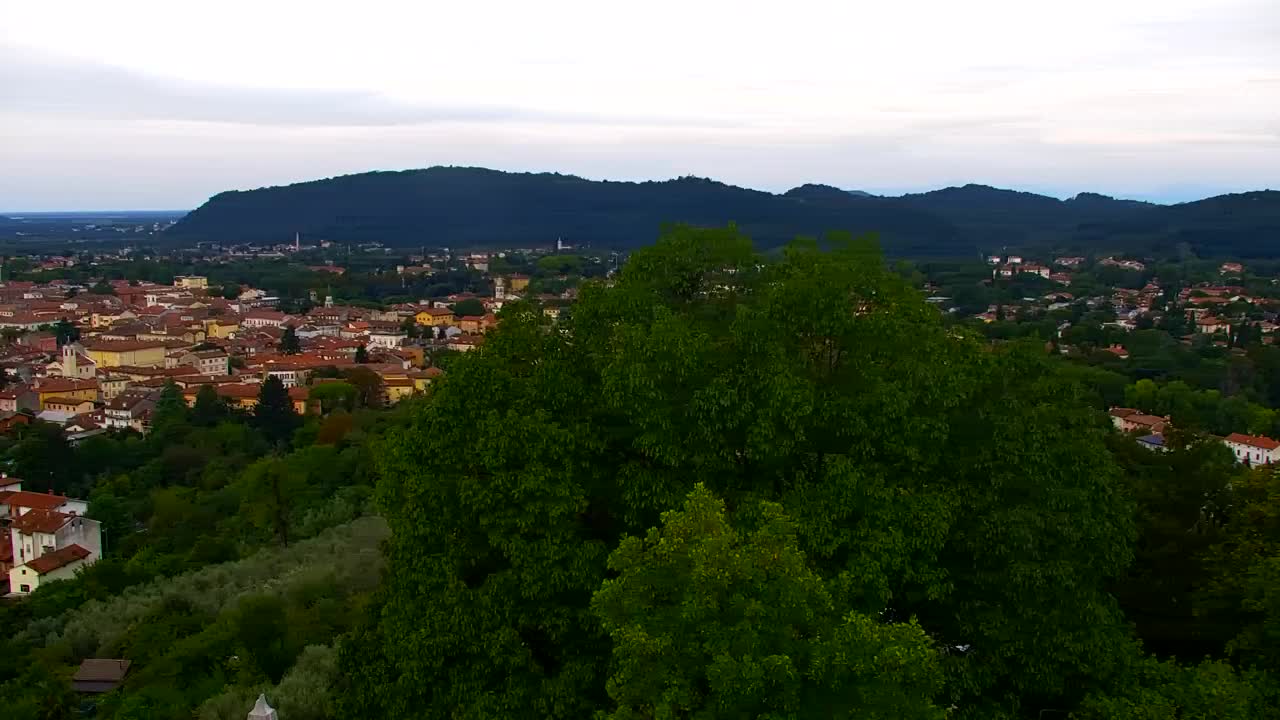 Nova Gorica und Görz: Atemberaubende Aussicht vom Franziskanerkloster Kostanjevica