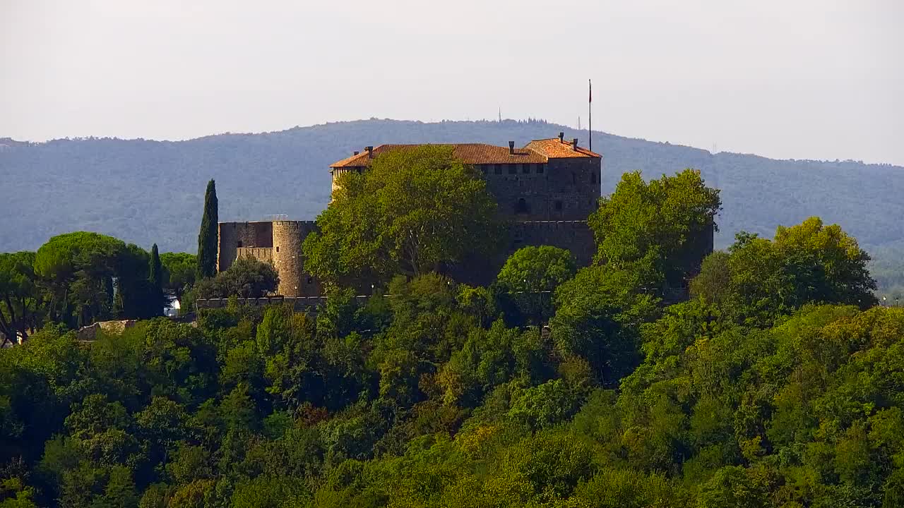 Nova Gorica e Gorizia: Panorama Mozzafiato dal Convento Francescano di Castagnevizza