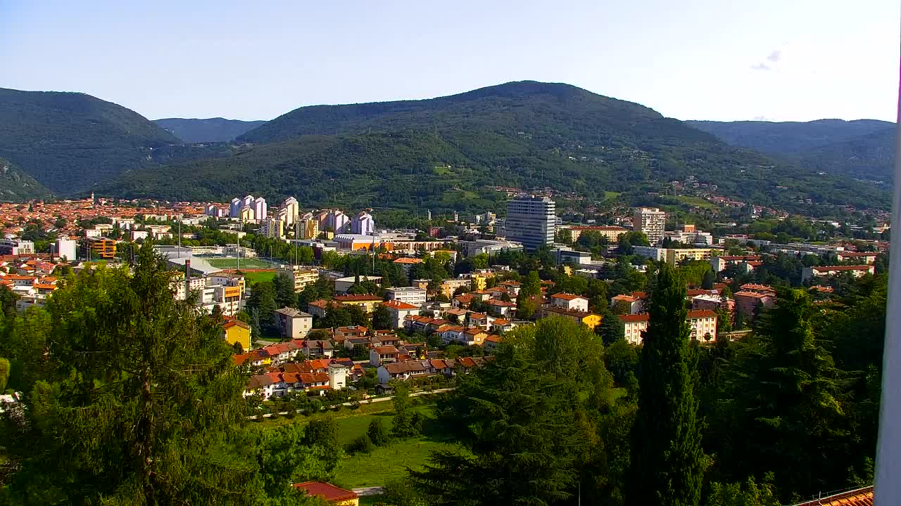 Nova Gorica i Gorica: Prekrasan Pogled iz Franjevačkog Samostana Kostanjevica