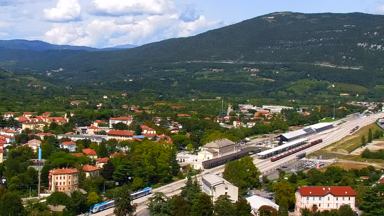 Nova Gorica e Gorizia: Panorama Mozzafiato dal Convento Francescano di Castagnevizza