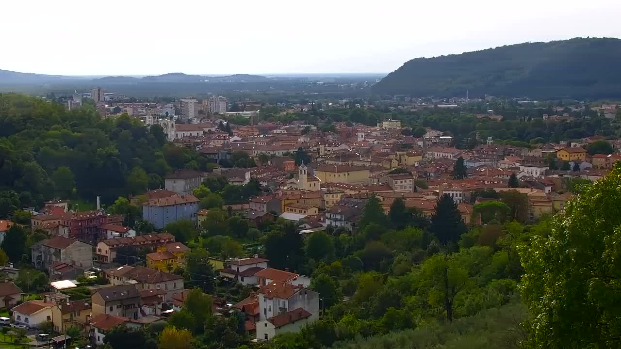 Nova Gorica y Gorizia: Impresionantes Vistas desde el Monasterio Franciscano de Kostanjevica