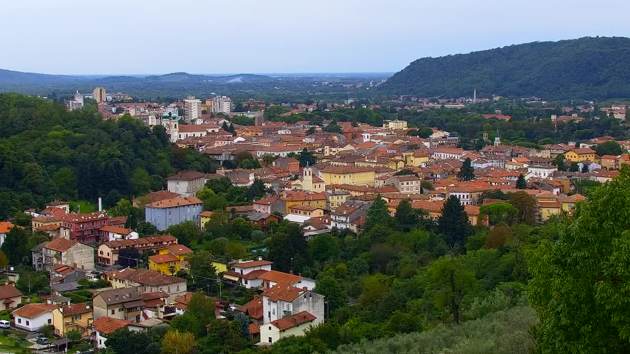 Nova Gorica i Gorica: Prekrasan Pogled iz Franjevačkog Samostana Kostanjevica