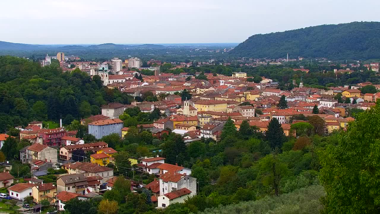 Nova Gorica e Gorizia: Panorama Mozzafiato dal Convento Francescano di Castagnevizza