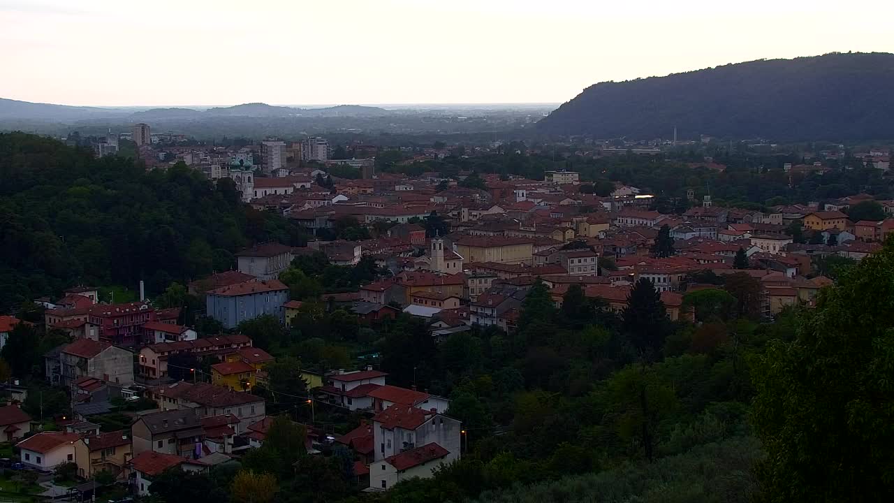 Nova Gorica und Görz: Atemberaubende Aussicht vom Franziskanerkloster Kostanjevica