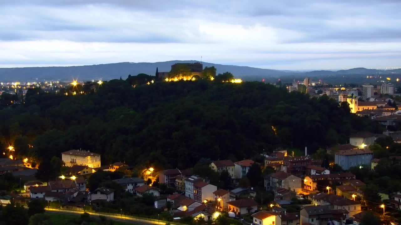 Nova Gorica e Gorizia: Panorama Mozzafiato dal Convento Francescano di Castagnevizza
