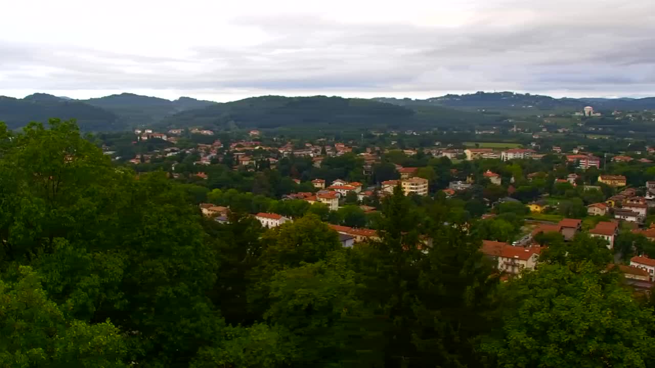 Nova Gorica e Gorizia: Panorama Mozzafiato dal Convento Francescano di Castagnevizza