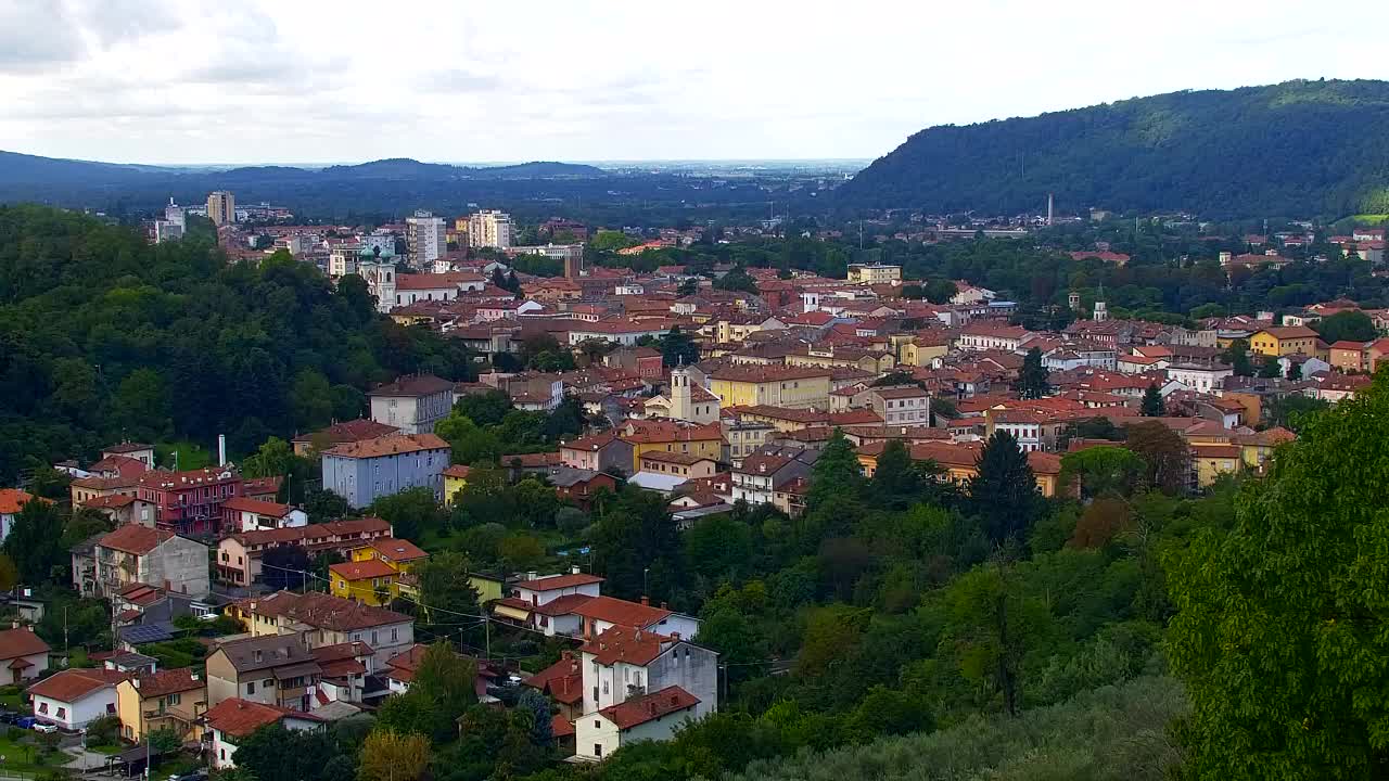 Nova Gorica i Gorica: Prekrasan Pogled iz Franjevačkog Samostana Kostanjevica