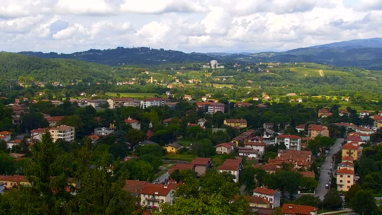 Nova Gorica y Gorizia: Impresionantes Vistas desde el Monasterio Franciscano de Kostanjevica