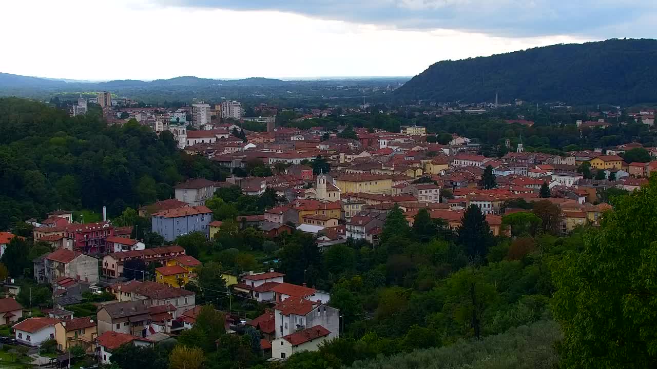 Nova Gorica y Gorizia: Impresionantes Vistas desde el Monasterio Franciscano de Kostanjevica