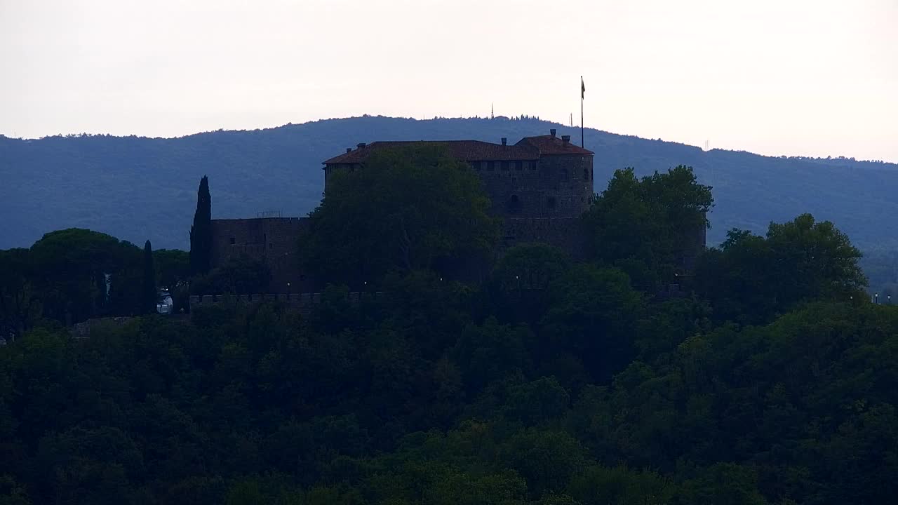 Nova Gorica und Görz: Atemberaubende Aussicht vom Franziskanerkloster Kostanjevica