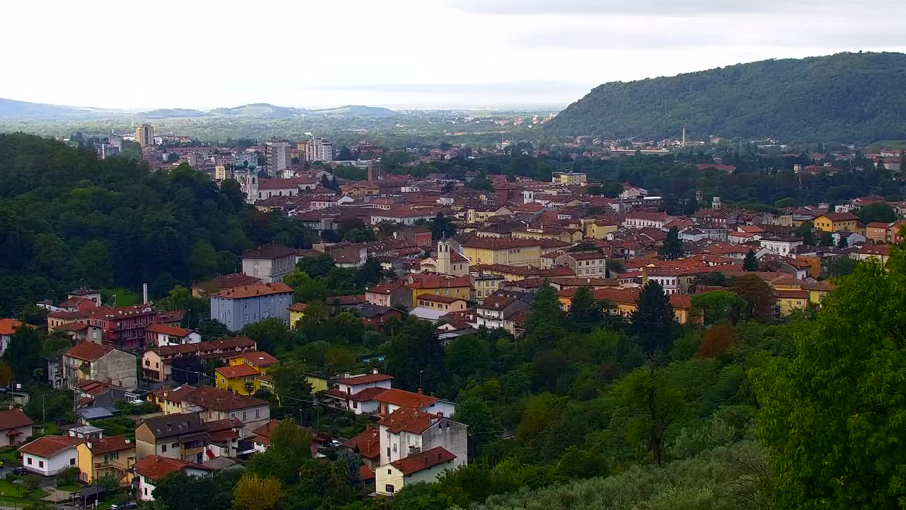 Nova Gorica e Gorizia: Panorama Mozzafiato dal Convento Francescano di Castagnevizza
