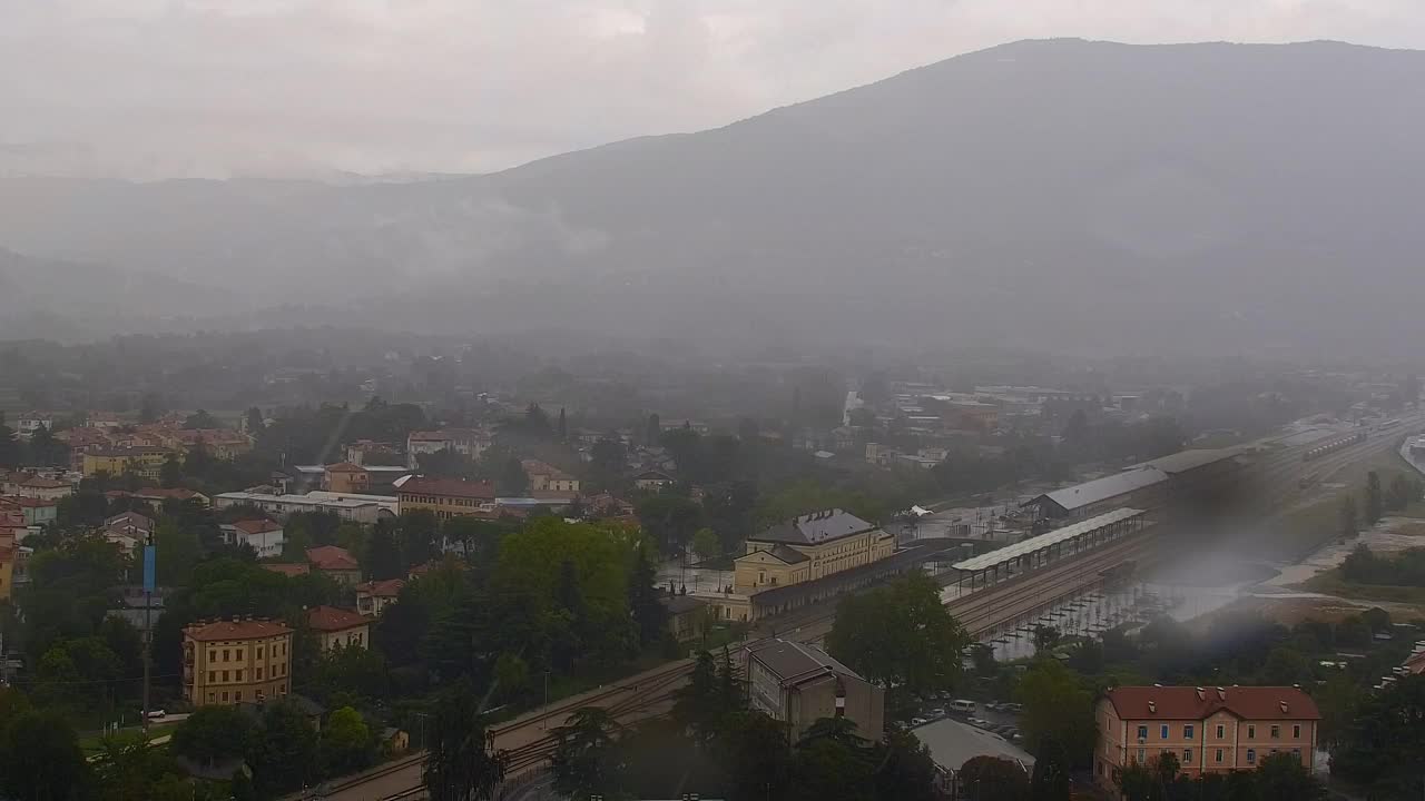 Nova Gorica e Gorizia: Panorama Mozzafiato dal Convento Francescano di Castagnevizza