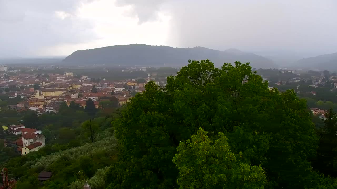 Nova Gorica et Gorizia : Vue Imprenable depuis le Monastère Franciscain de Kostanjevica