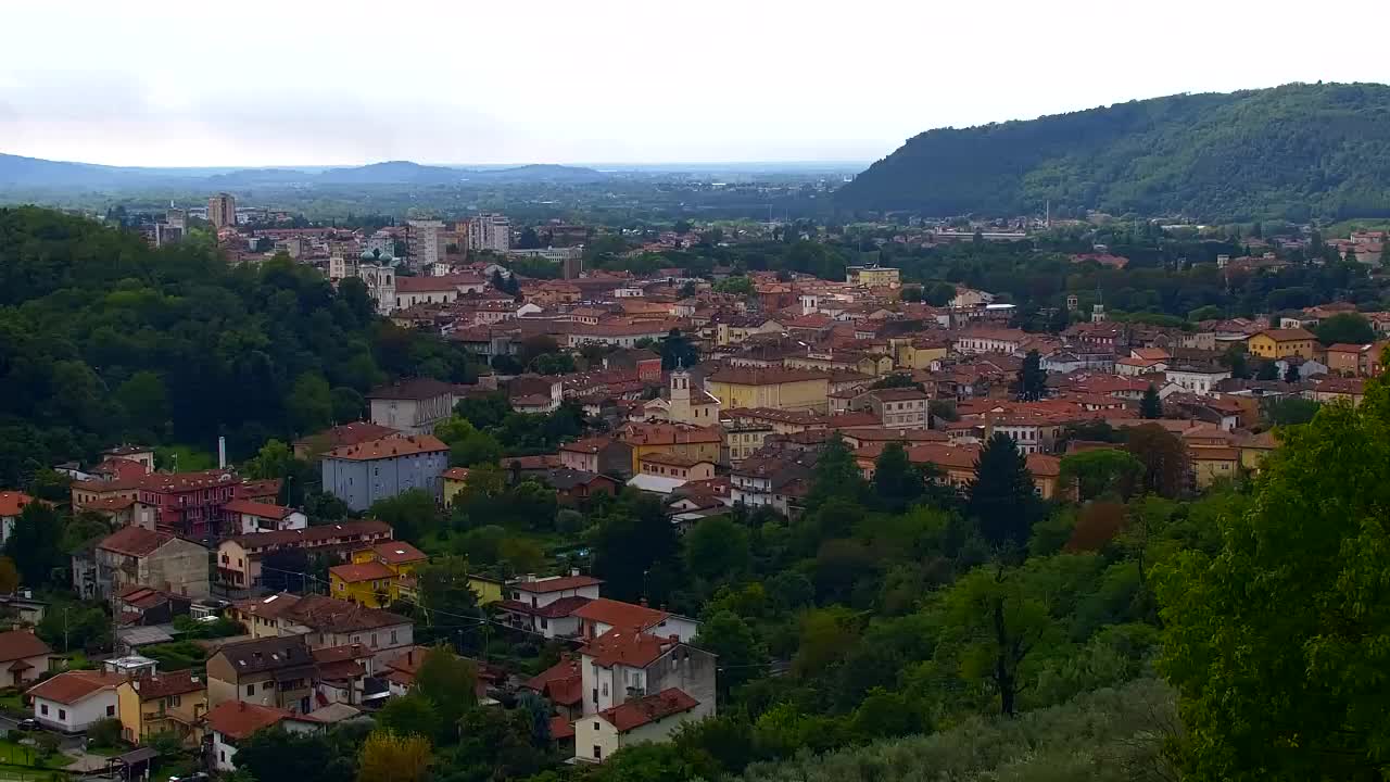 Nova Gorica i Gorica: Prekrasan Pogled iz Franjevačkog Samostana Kostanjevica