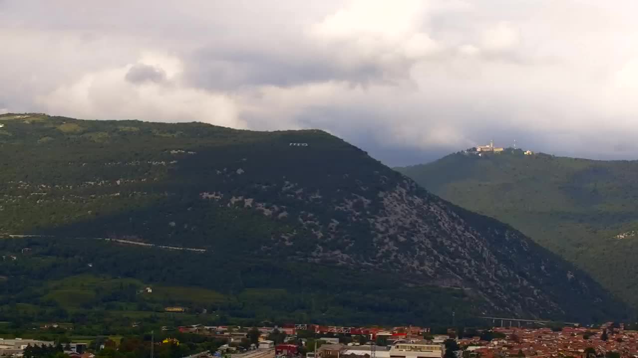 Nova Gorica und Görz: Atemberaubende Aussicht vom Franziskanerkloster Kostanjevica