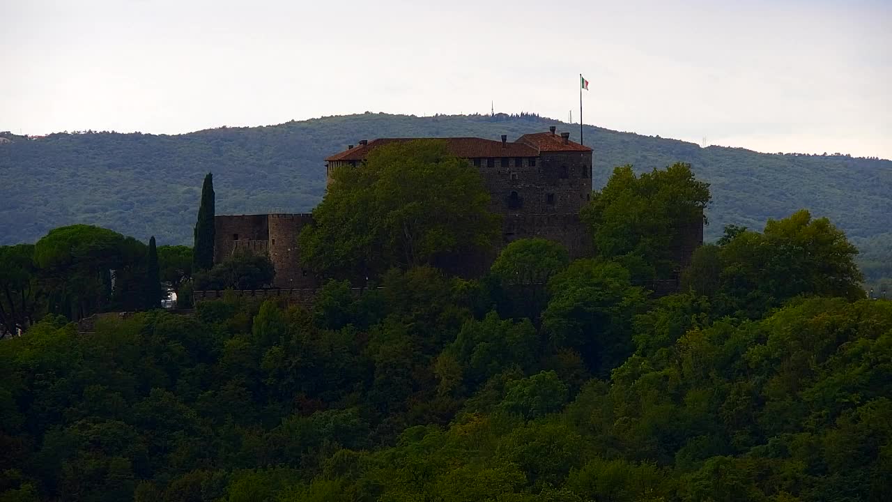 Nova Gorica und Görz: Atemberaubende Aussicht vom Franziskanerkloster Kostanjevica
