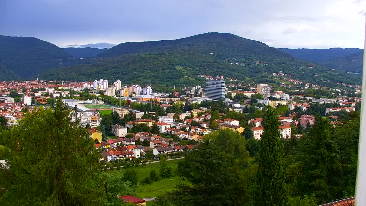 Nova Gorica e Gorizia: Panorama Mozzafiato dal Convento Francescano di Castagnevizza