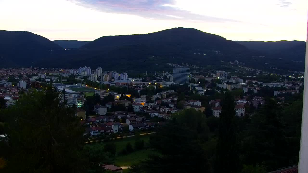Nova Gorica y Gorizia: Impresionantes Vistas desde el Monasterio Franciscano de Kostanjevica