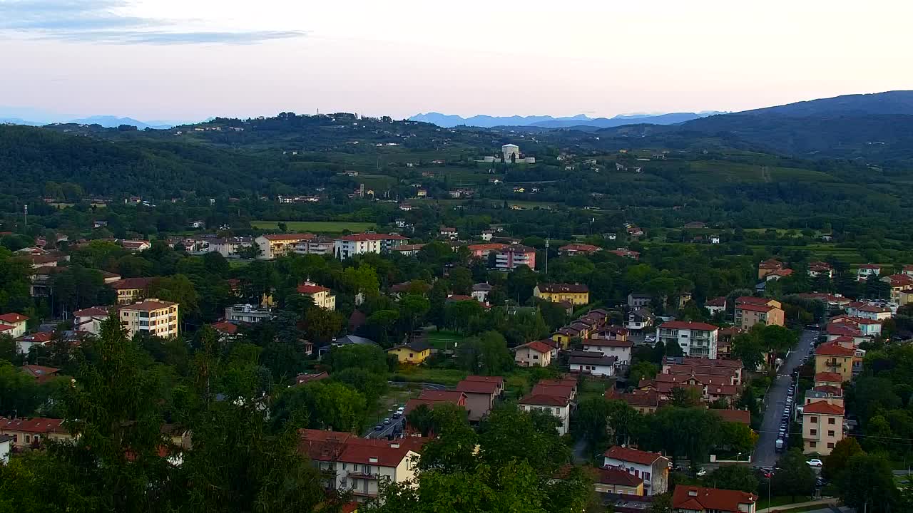Nova Gorica in Gorica: Čudovit Razgled iz Frančiškanskega Samostana Kostanjevica