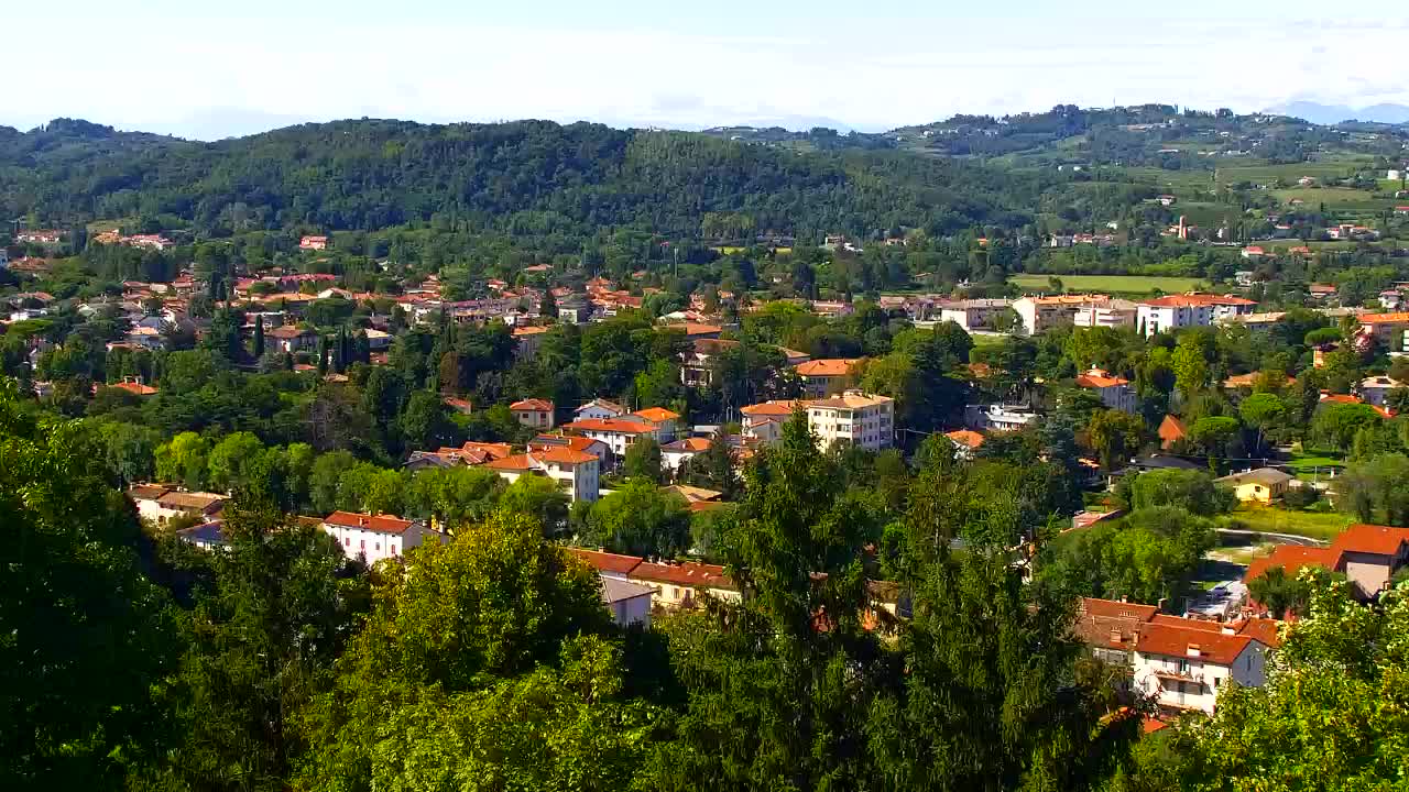 Nova Gorica i Gorica: Prekrasan Pogled iz Franjevačkog Samostana Kostanjevica